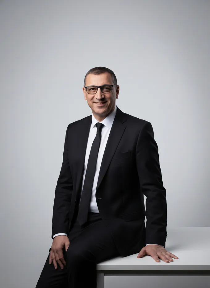 Salim Benarab